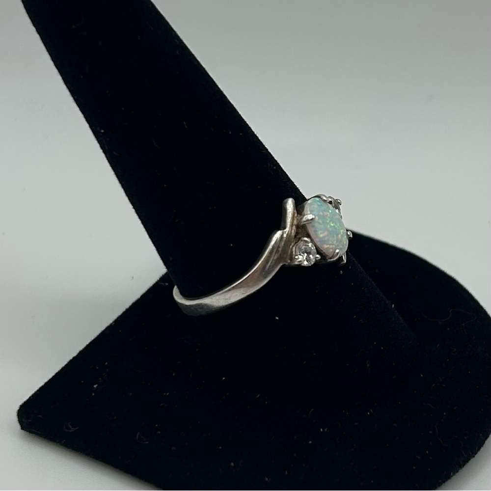 VTG Elegant Sterling Silver 'Colorful' Opal Ring w/ diamond stone accents SZ 10 - Picture 4 of 17